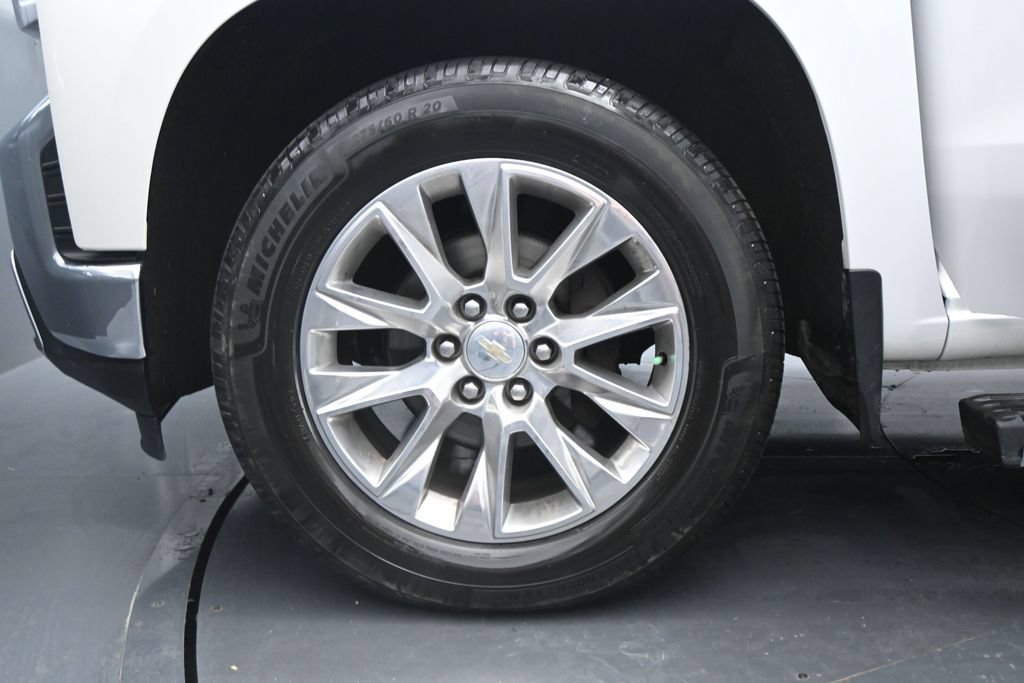 Used 2022 Chevrolet Silverado 1500 LTZ w/ LTZ Convenience Package II AWD/4WD image 31