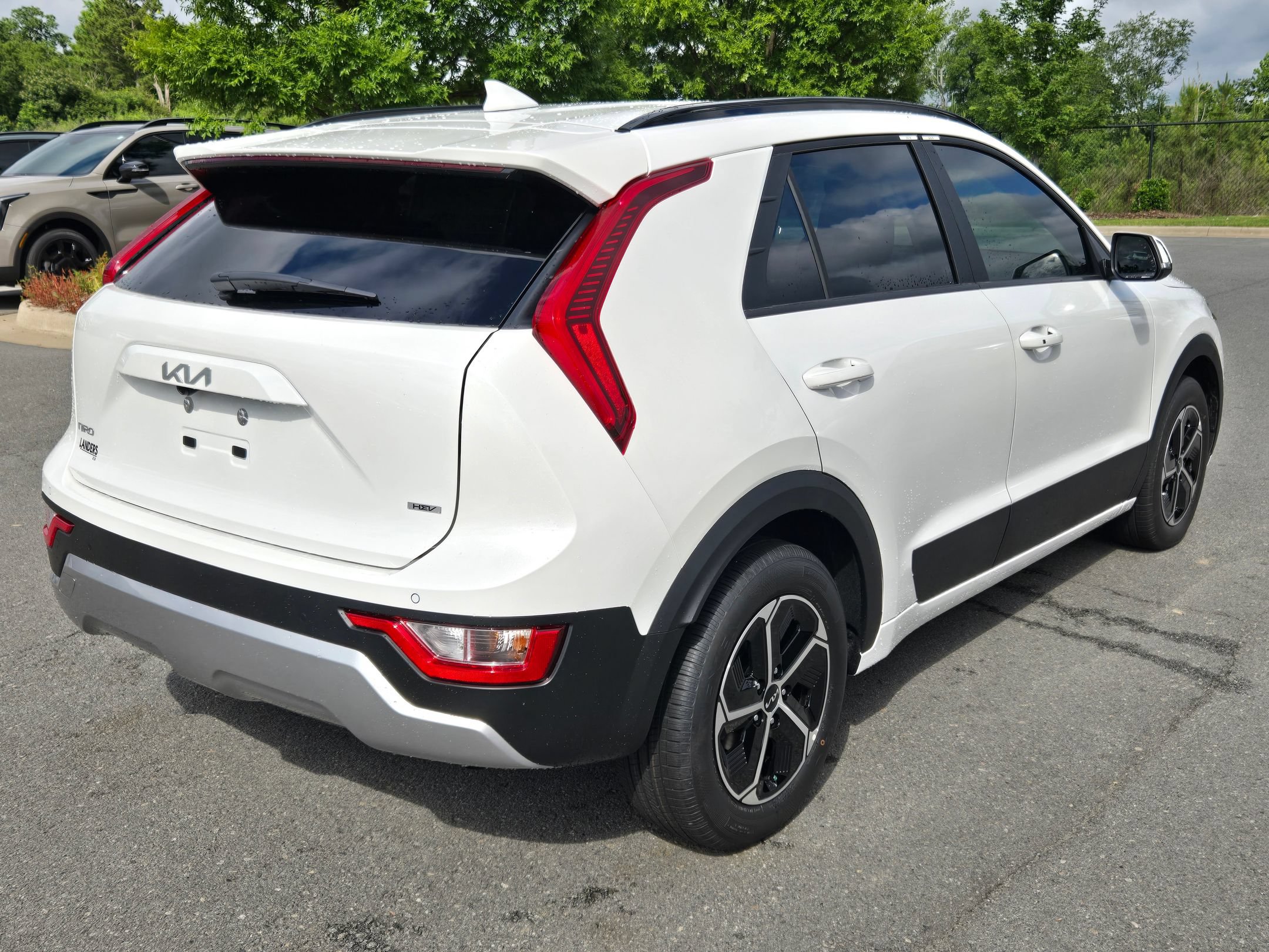 New 2026 Kia Niro EX FWD image 7