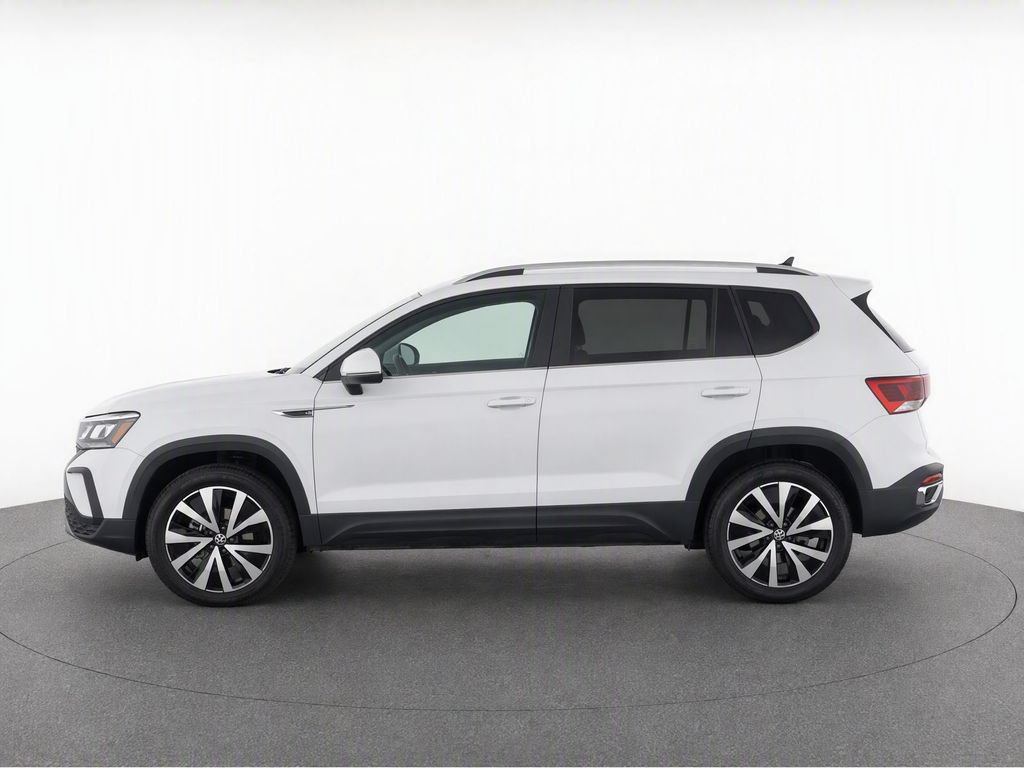 Used 2022 Volkswagen Taos SE FWD image 6