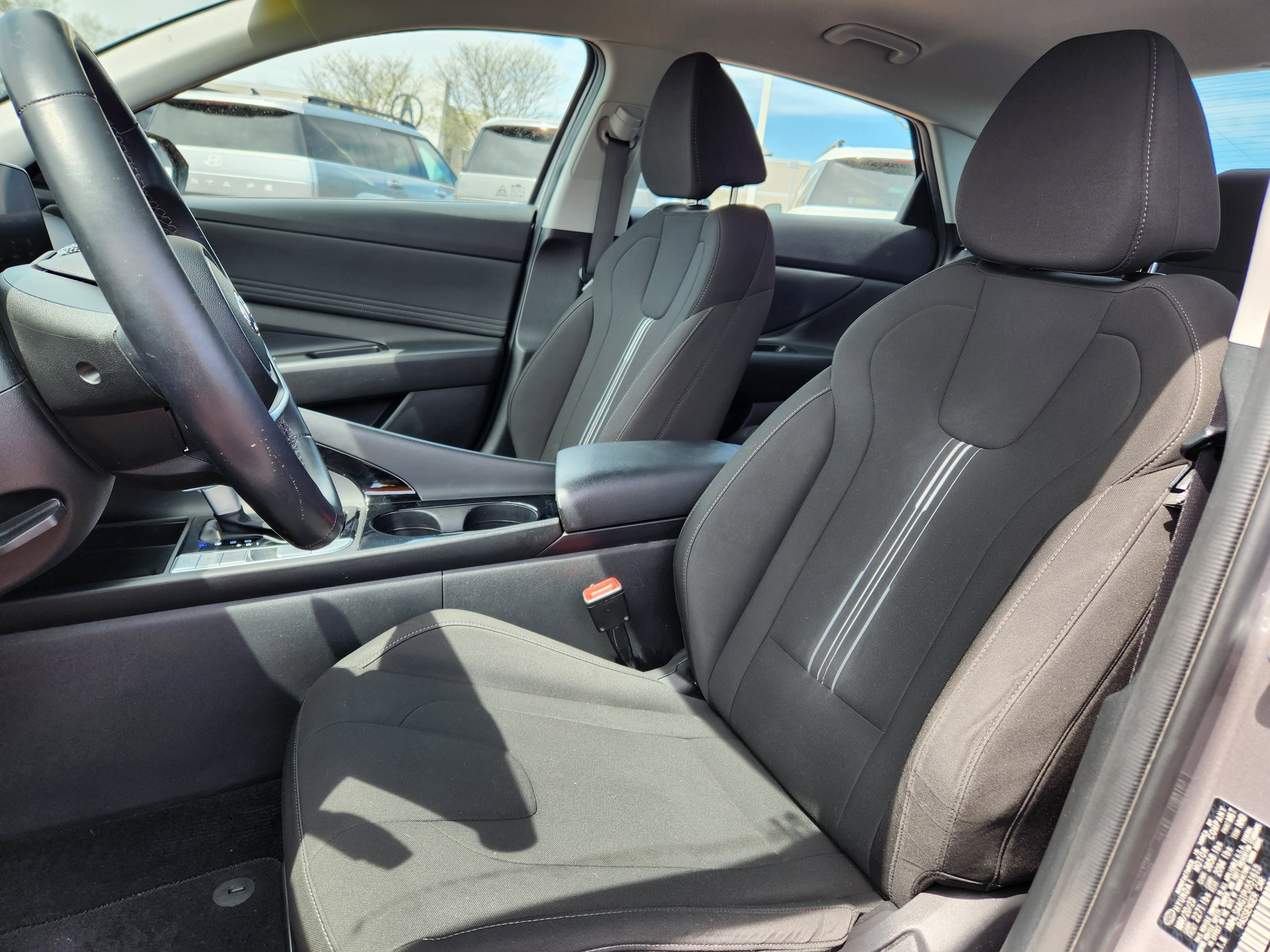 Certified 2023 Hyundai Elantra SEL w/ Preferred Accessory Package FWD image 10