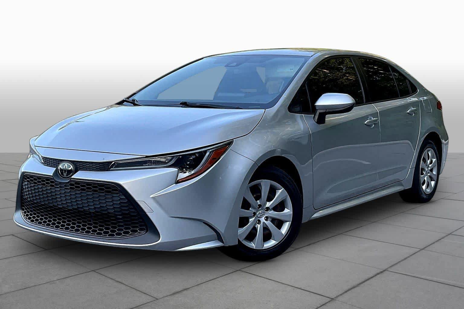 Used 2022 Toyota Corolla LE FWD image 1