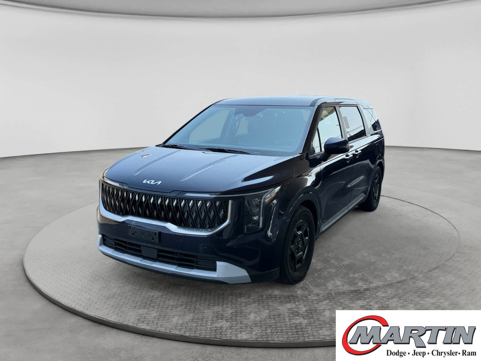 Used 2025 Kia Carnival FWD video 1
