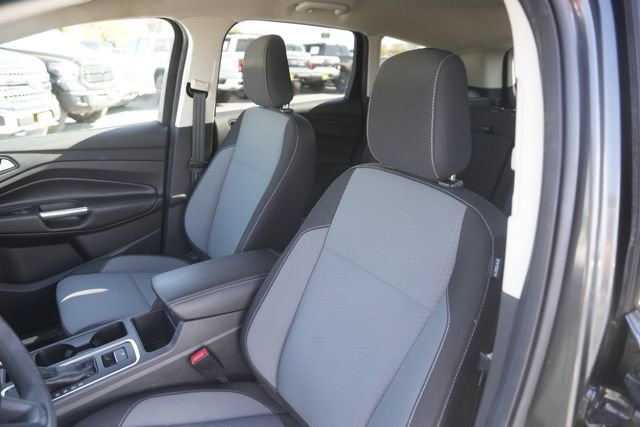 Used 2019 Ford Escape SE image 10