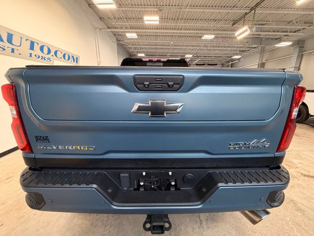 Used 2022 Chevrolet Silverado 2500 High Country w/ Z71 Off-Road Package AWD/4WD image 7