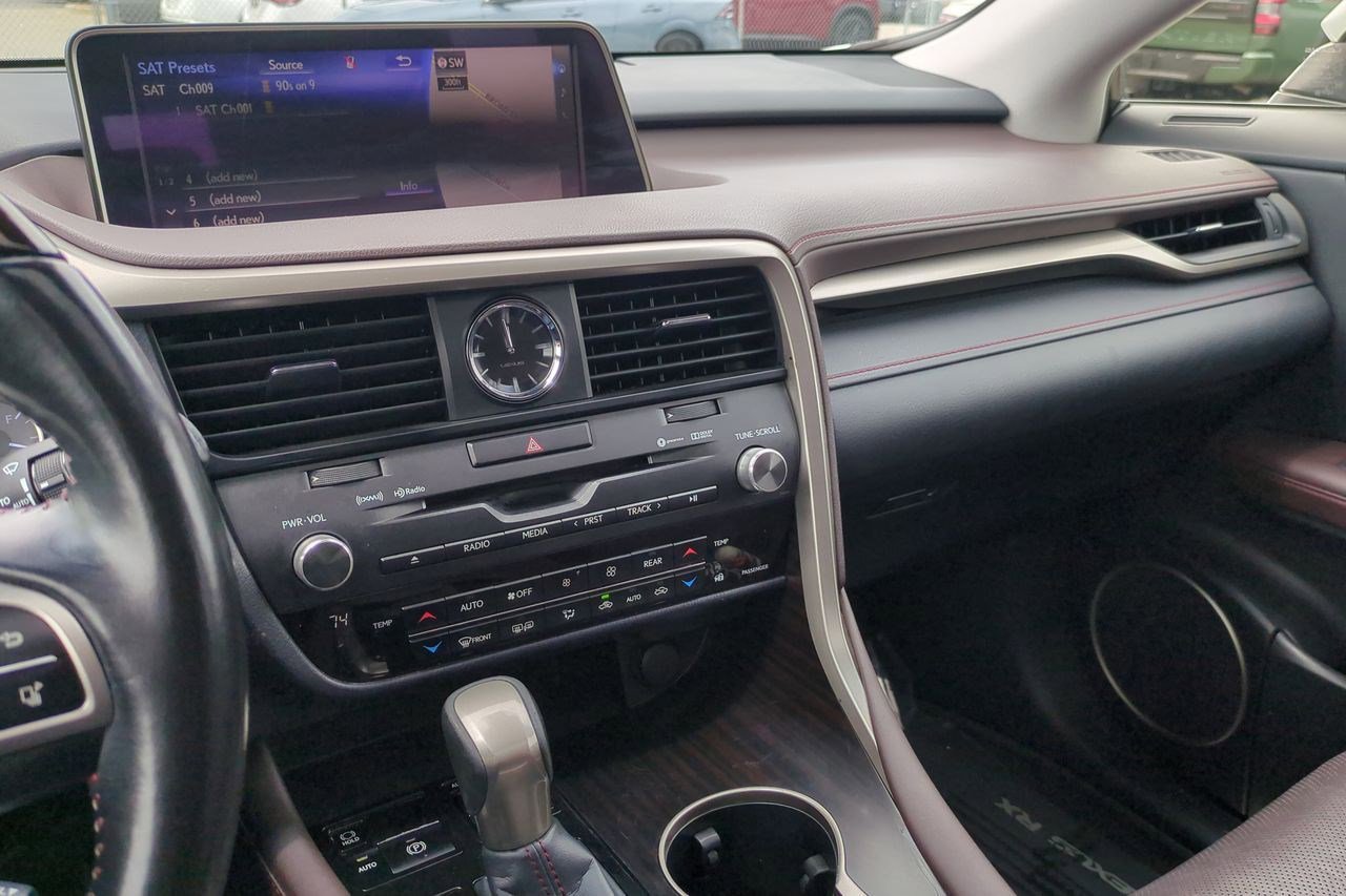 Used 2018 Lexus RX 350L FWD image 23
