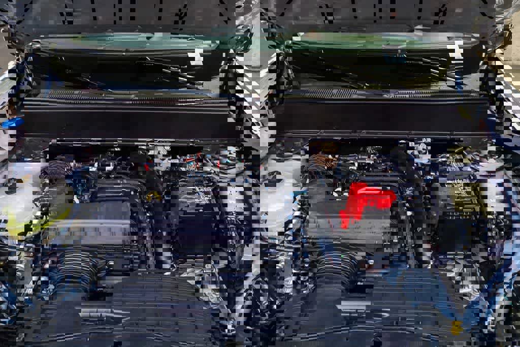 New 2025 Ford Maverick Lariat w/ Black Appearance Package image 27