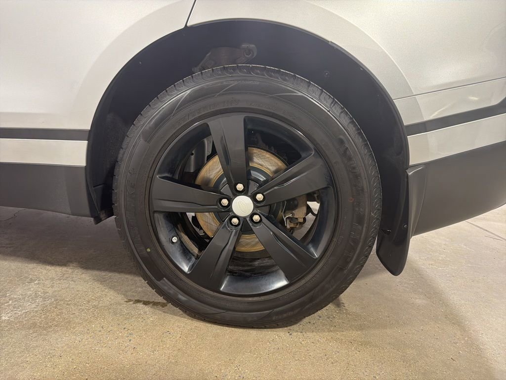 Used 2019 Land Rover Range Rover Velar S image 29