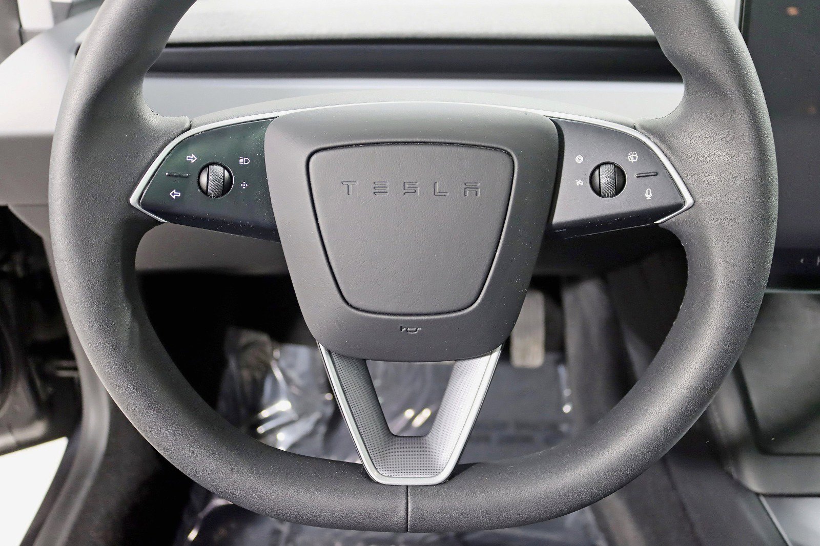 Used 2025 Tesla Model 3 Long Range AWD/4WD image 15