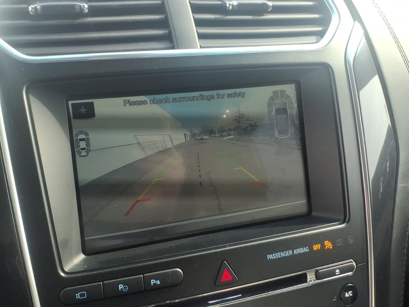 Used 2018 Ford Explorer Platinum image 19