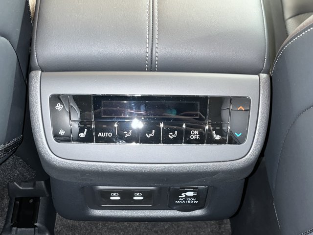 New 2026 Nissan Pathfinder Platinum w/ Cargo Package AWD/4WD image 21