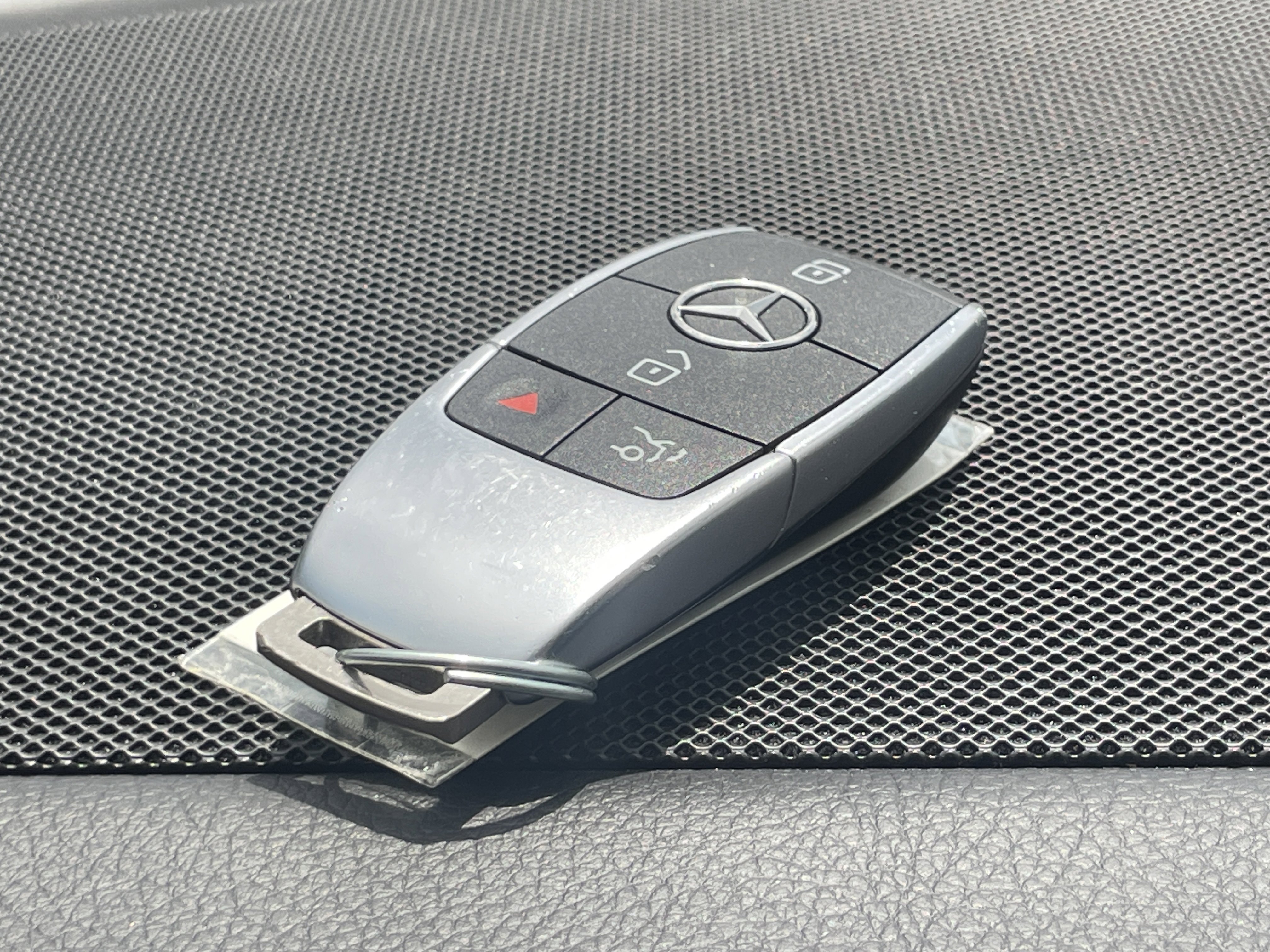 Used 2023 Mercedes-Benz GLS 580 4MATIC image 36