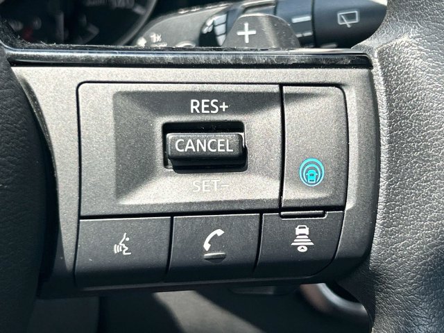 Used 2022 Nissan Rogue SV AWD/4WD image 28