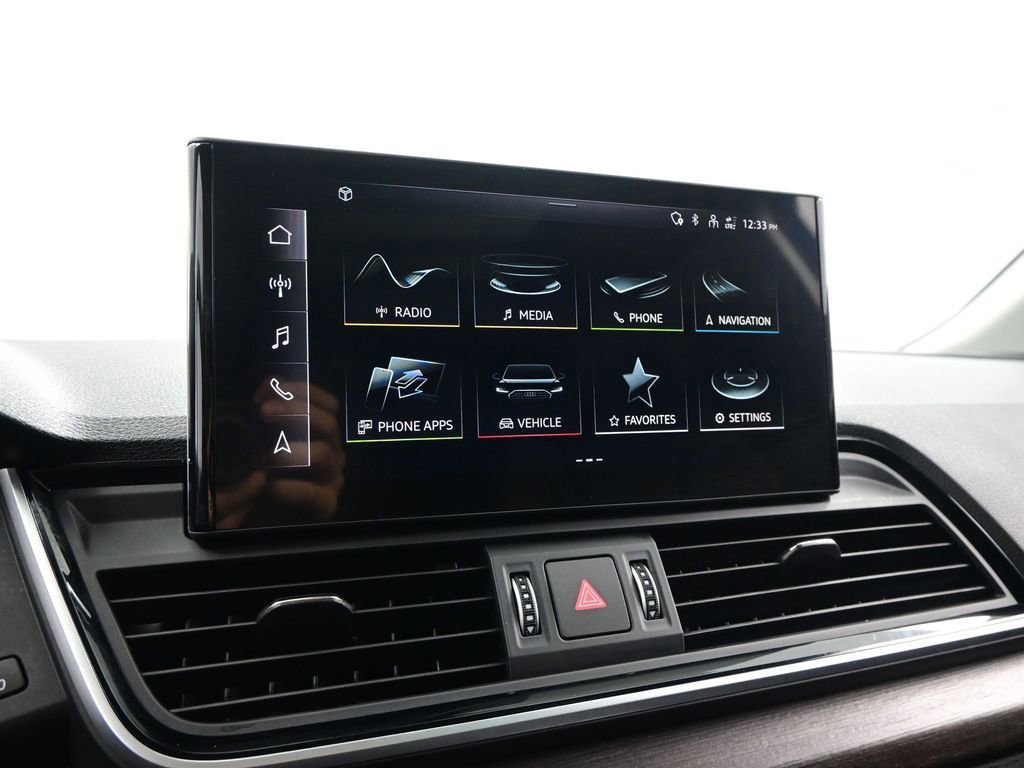 Used 2024 Audi Q5 2.0T Premium w/ Convenience Package image 25