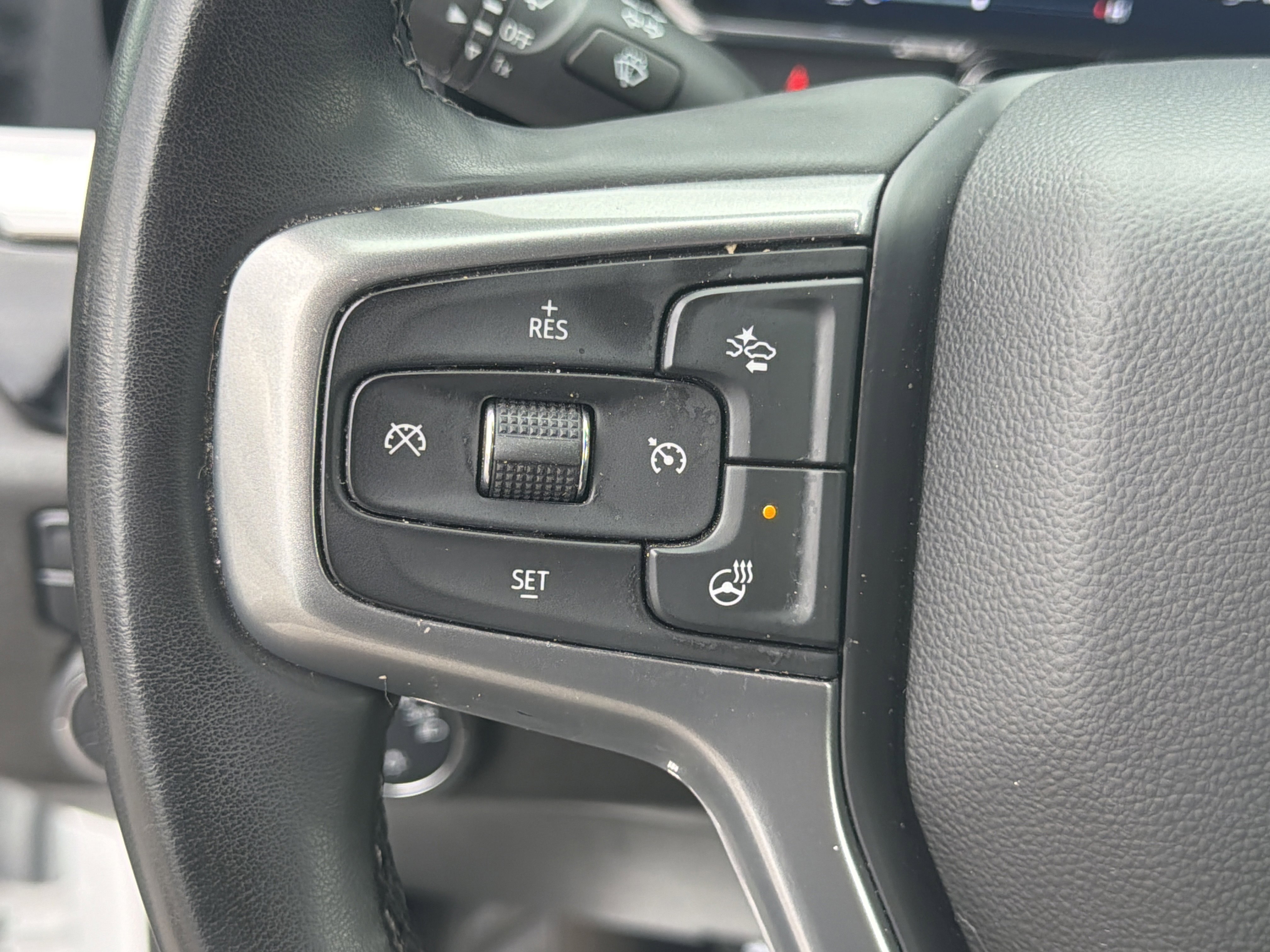 Used 2025 Chevrolet Silverado 1500 LT image 18