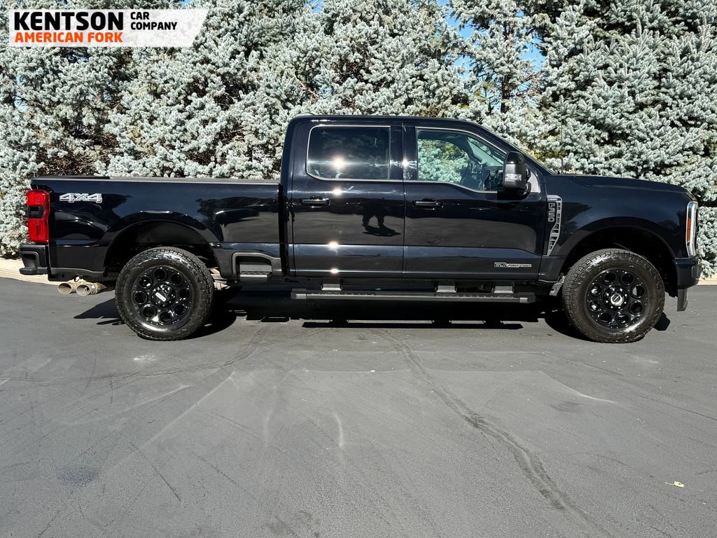 Used 2025 Ford F350 Lariat w/ Black Appearance Package image 11