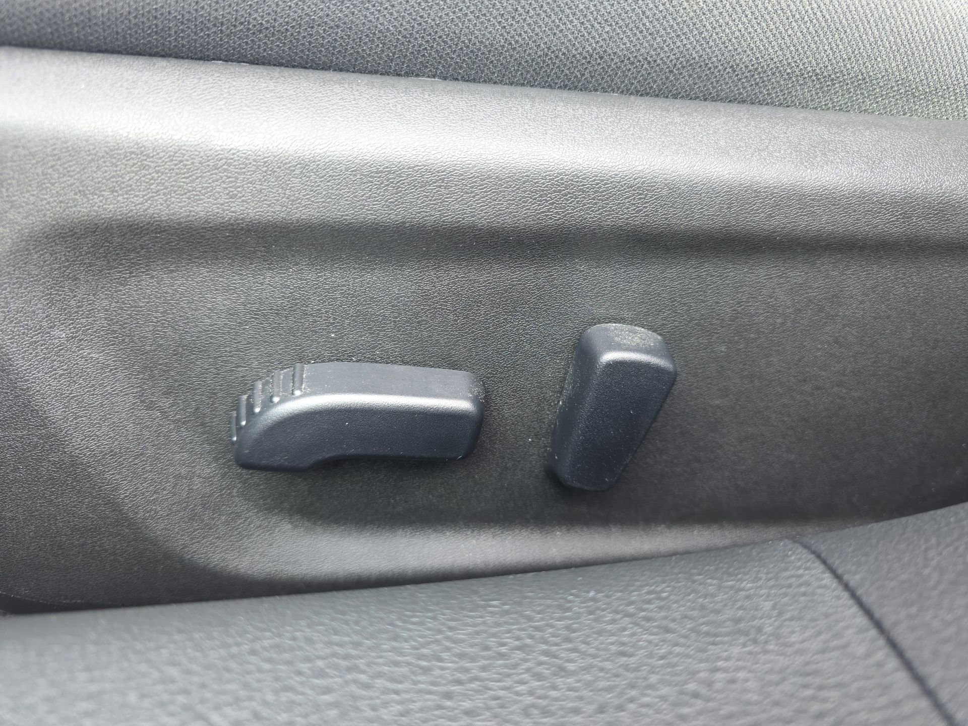 Used 2025 Nissan Altima 2.5 SV image 28