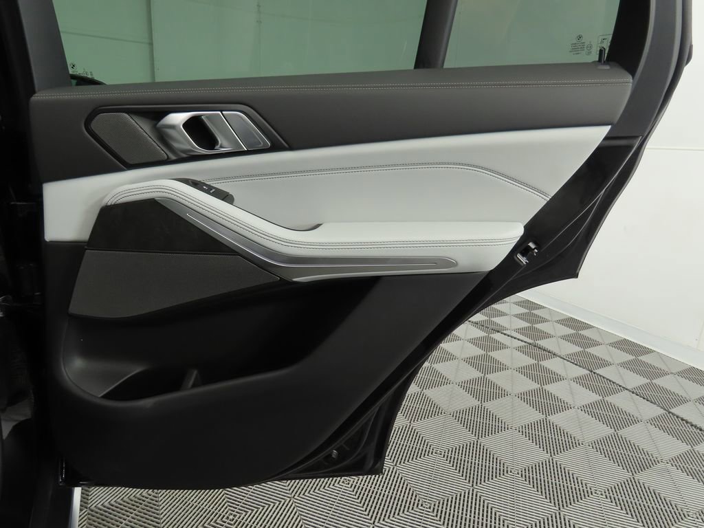 Certified 2025 BMW X5 sDrive40i image 29