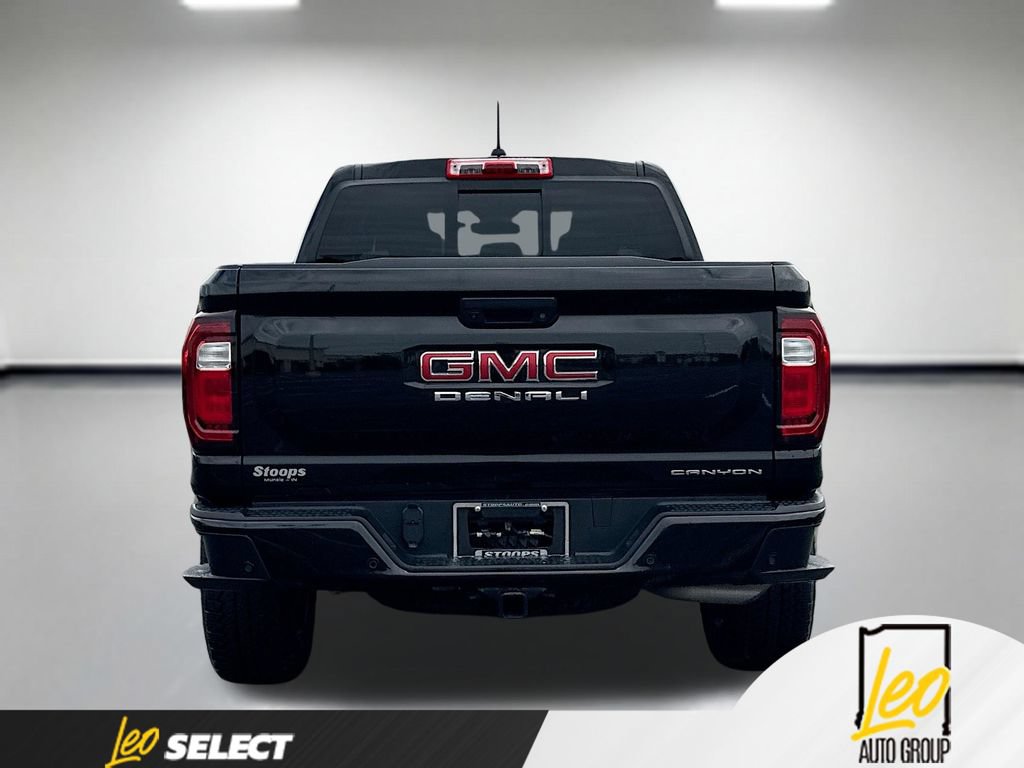 Used 2024 GMC Canyon Denali AWD/4WD image 7
