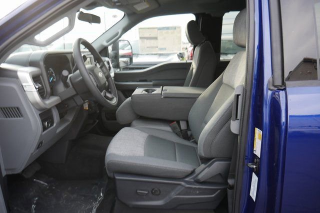 New 2026 Ford F250 XLT w/ FX4 Off-Road Package image 2