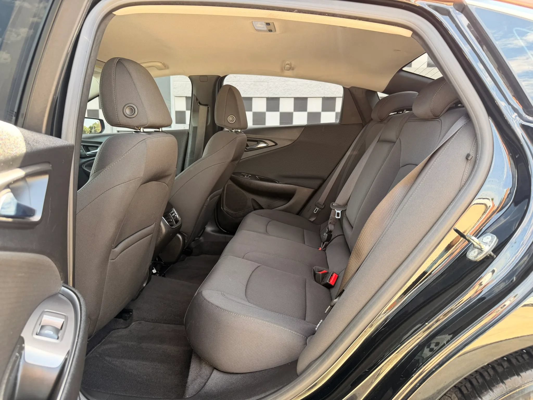 Used 2016 Chevrolet Malibu LT FWD image 22