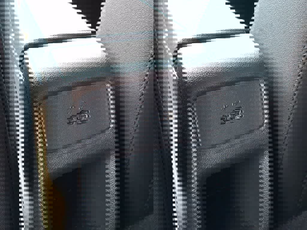 Used 2024 Chevrolet Trax RS w/ Driver Confidence Package FWD image 25