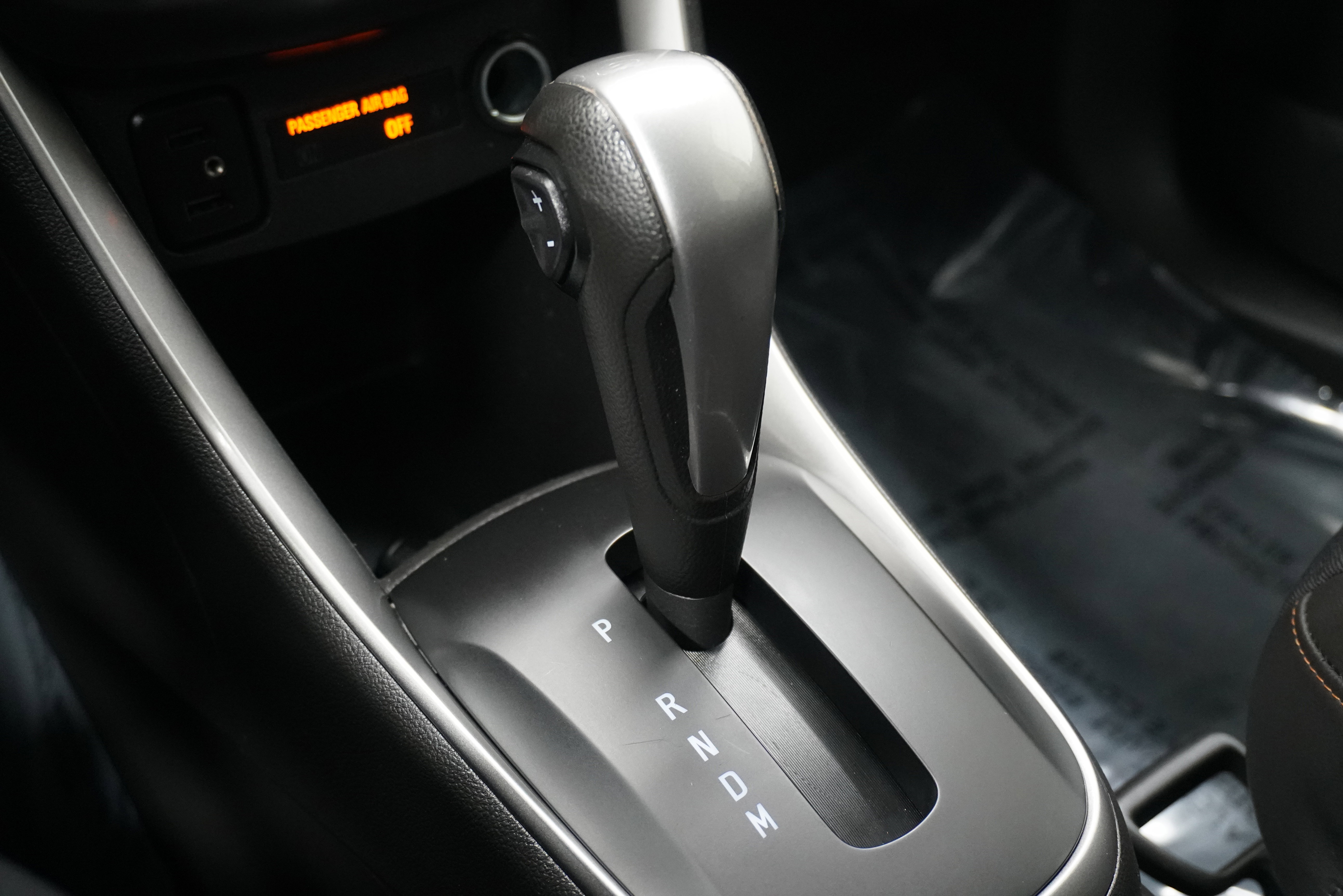 Used 2020 Chevrolet Trax LT w/ LT Convenience Package image 19