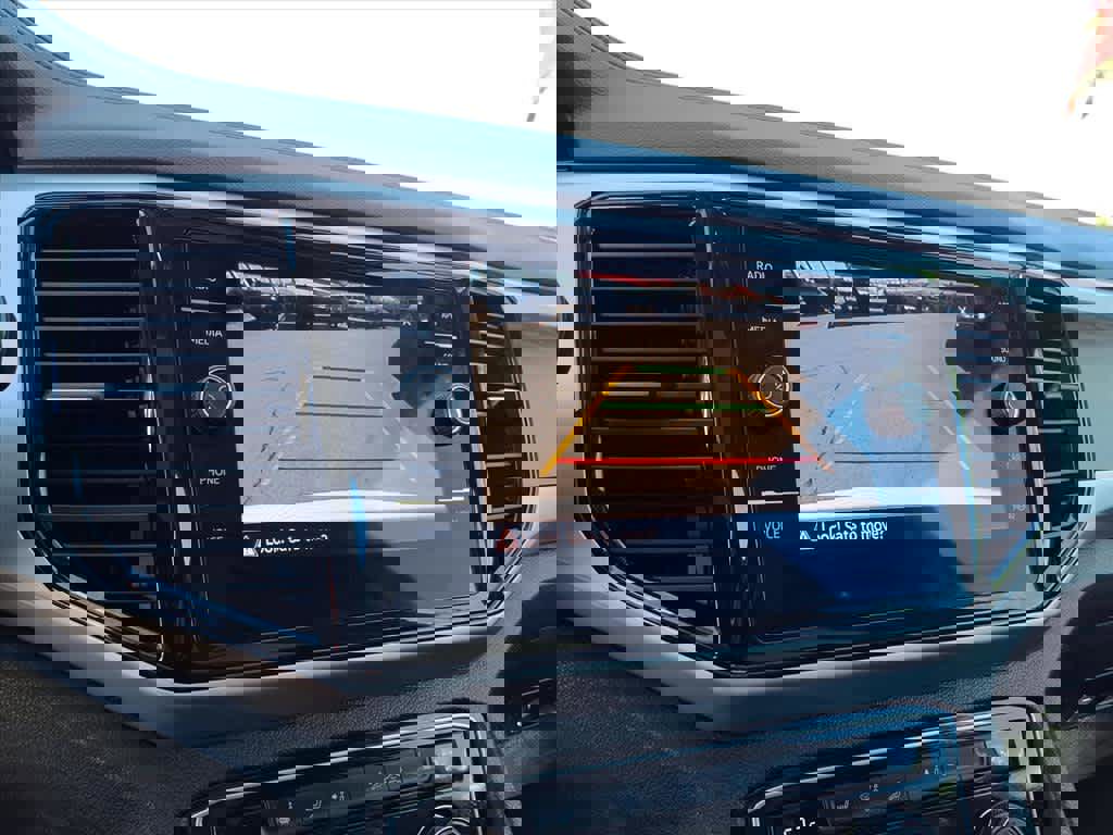 Used 2023 Volkswagen Atlas SE w/ Panoramic Sunroof Package image 13