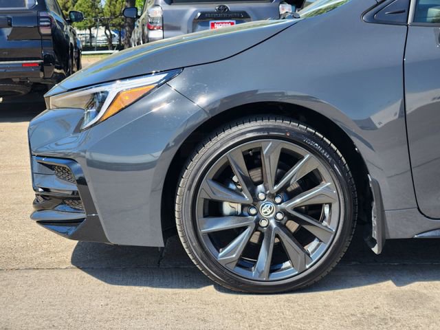 Used 2026 Toyota Corolla SE w/ SE Premium Package image 5