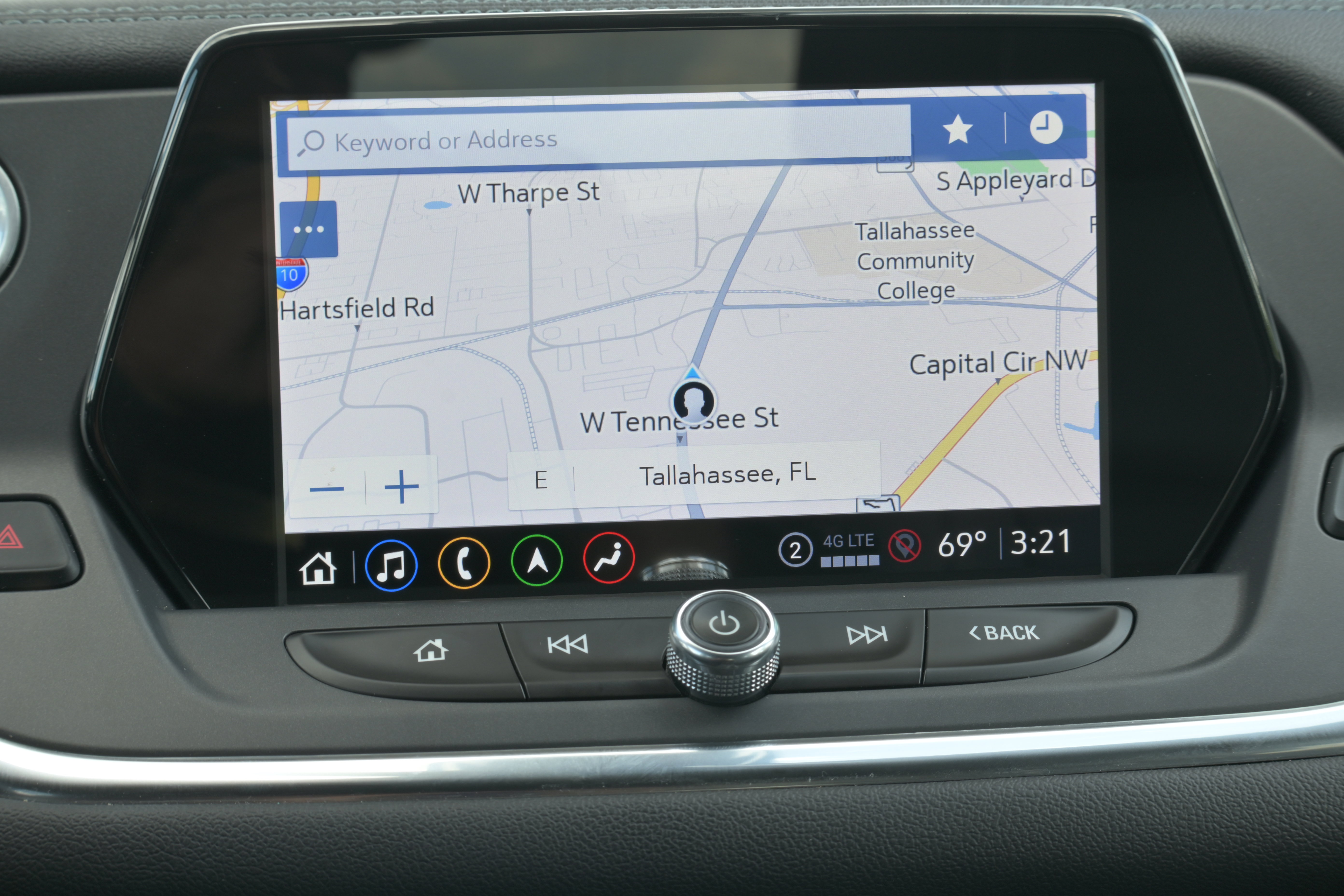 Used 2022 Chevrolet Blazer LT w/ Sound & Technology Package AWD/4WD image 13