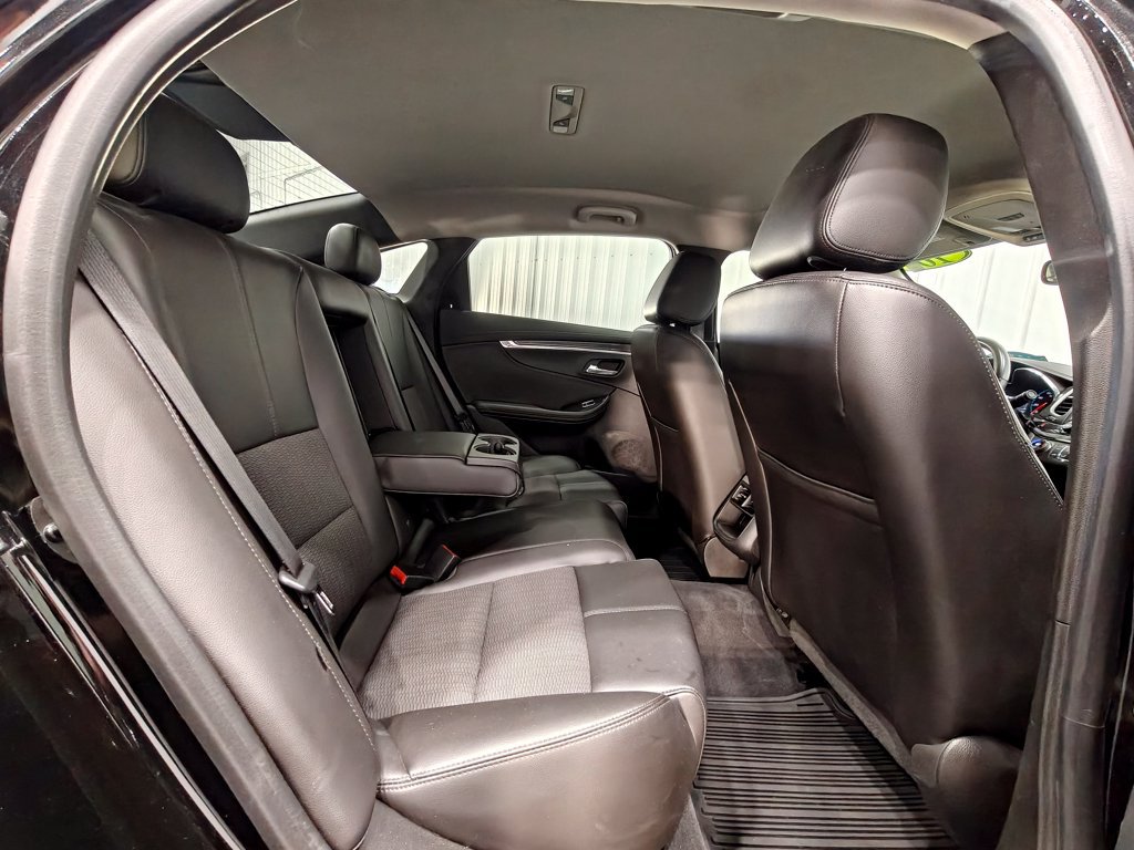Used 2016 Chevrolet Impala LT w/ Convenience Package FWD image 18