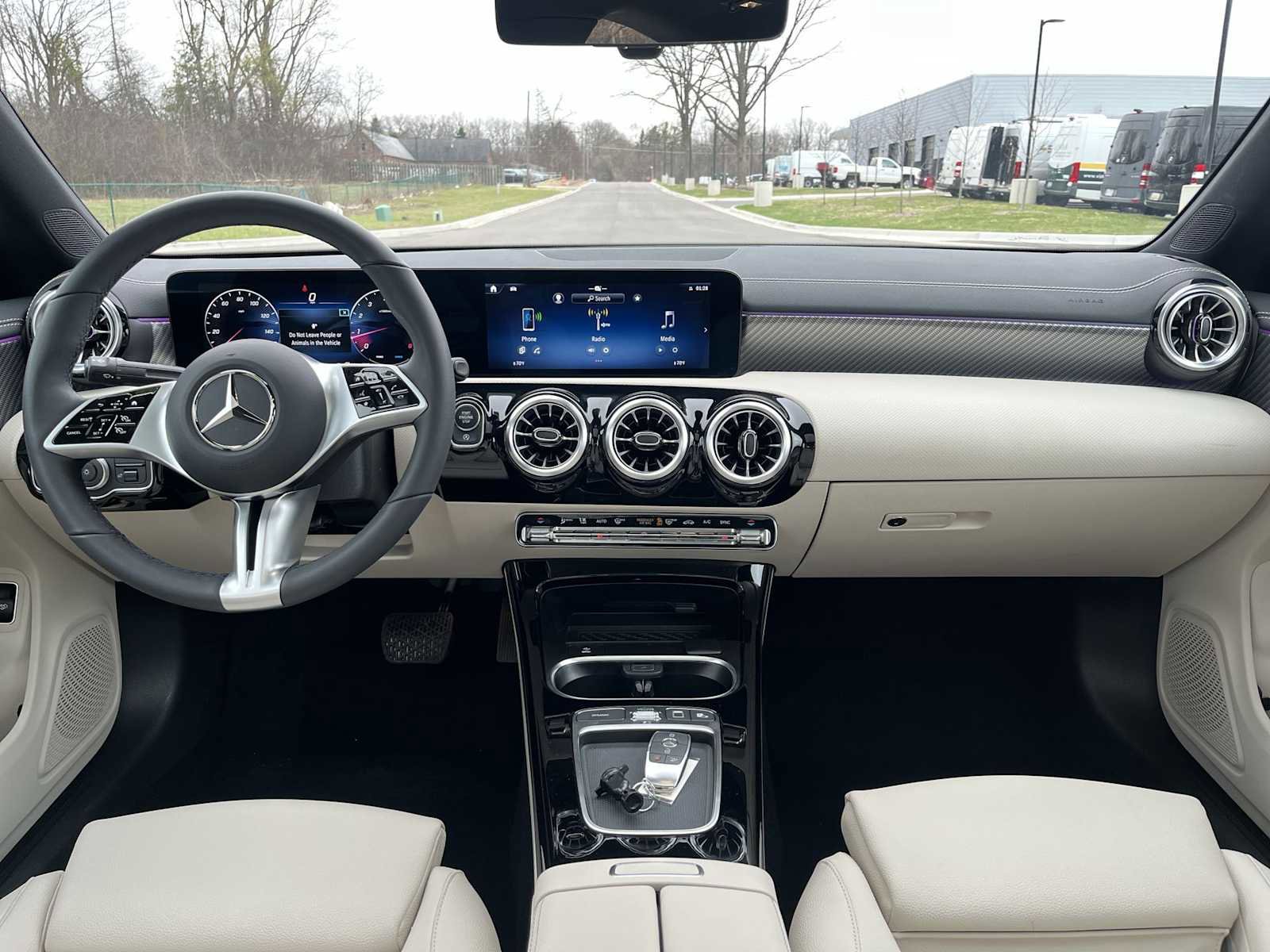 Used 2025 Mercedes-Benz CLA 250 4MATIC image 28