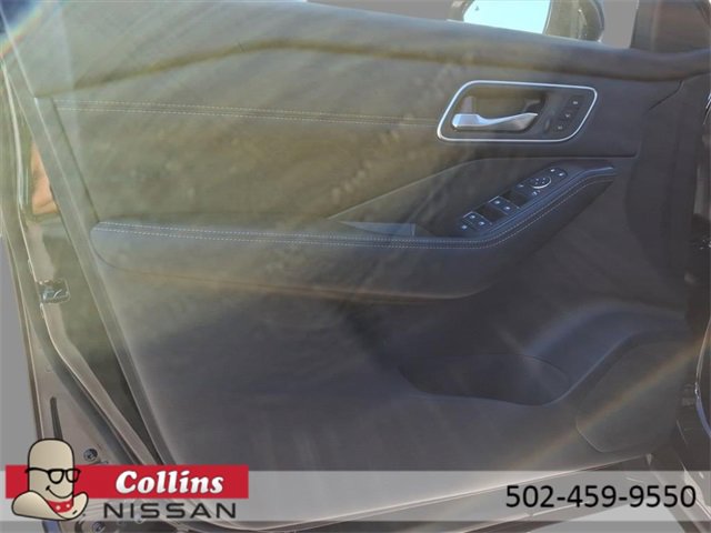 New 2026 Nissan Rogue Platinum image 14