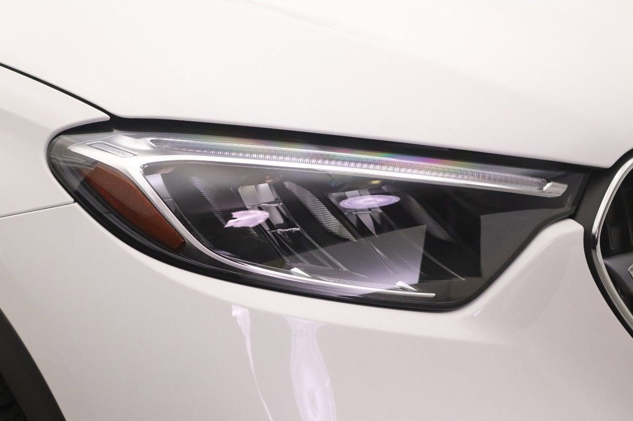 Certified 2026 Mercedes-Benz GLC 300 image 26