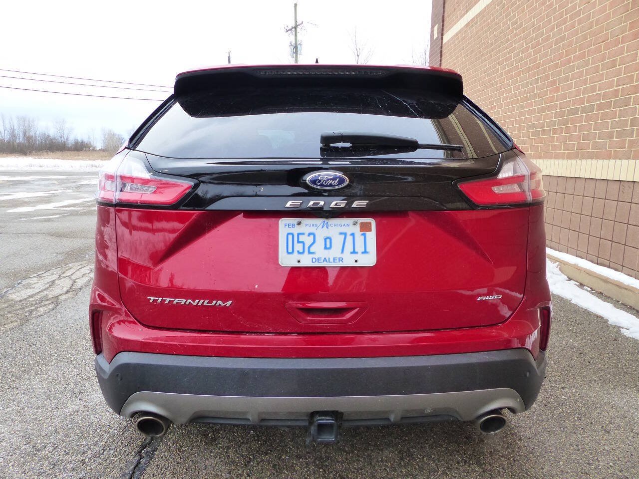 Used 2023 Ford Edge Titanium w/ Equipment Group 301A AWD/4WD image 9