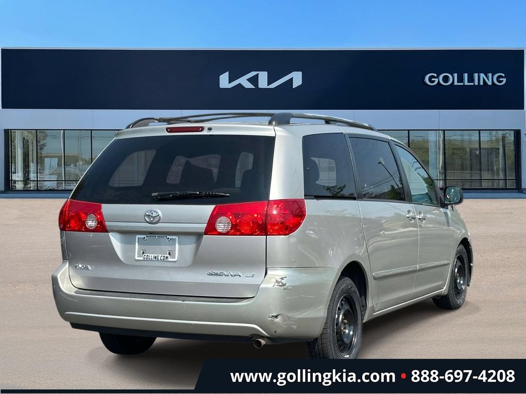 Used 2009 Toyota Sienna CE FWD image 3
