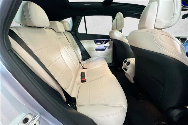 Used 2026 Mercedes-Benz GLC 300 4MATIC image 25