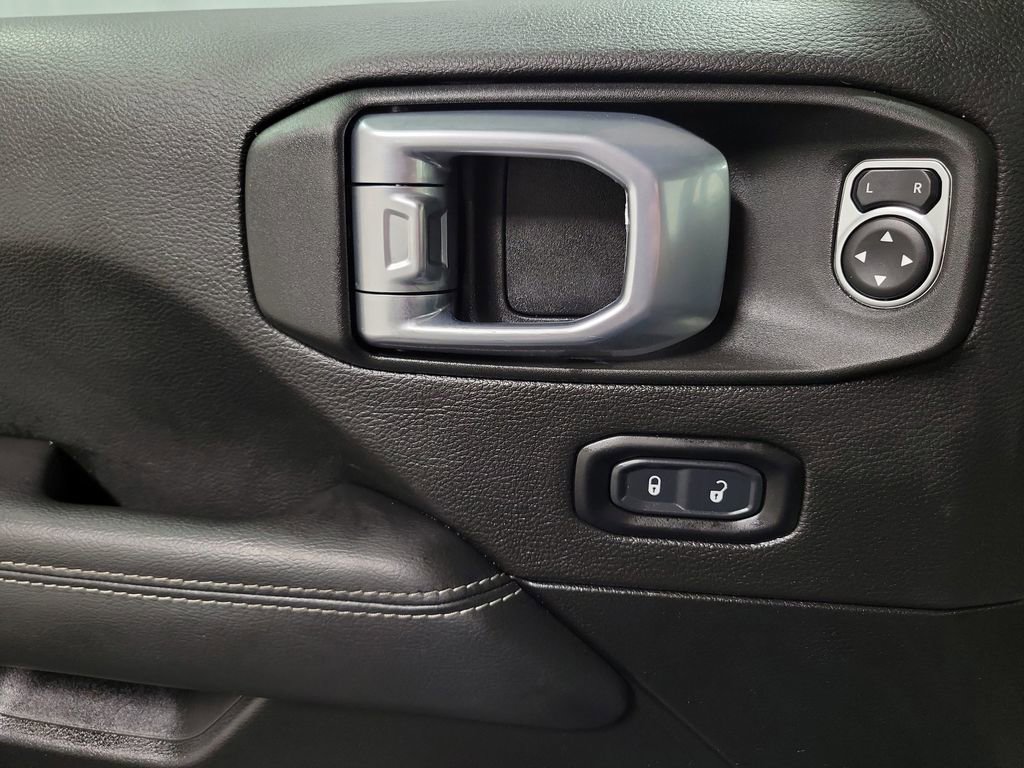 Used 2023 Jeep Wrangler Unlimited Sahara w/ Cold Weather Group image 22