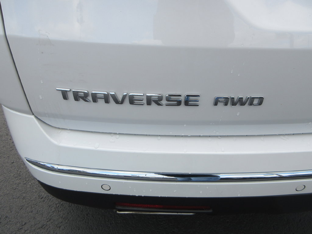 Used 2023 Chevrolet Traverse High Country AWD/4WD image 10