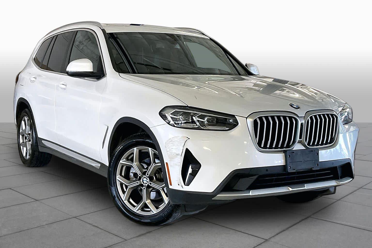 Used 2024 BMW X3 xDrive30i AWD/4WD image 2