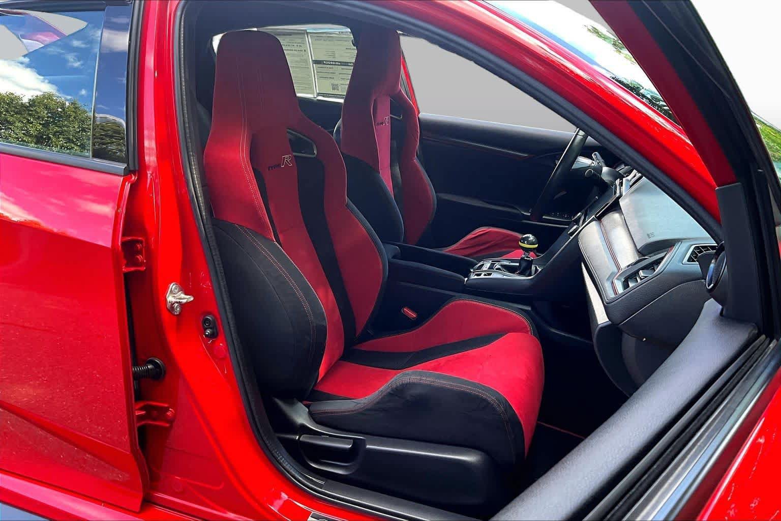 Used 2018 Honda Civic Type R image 8
