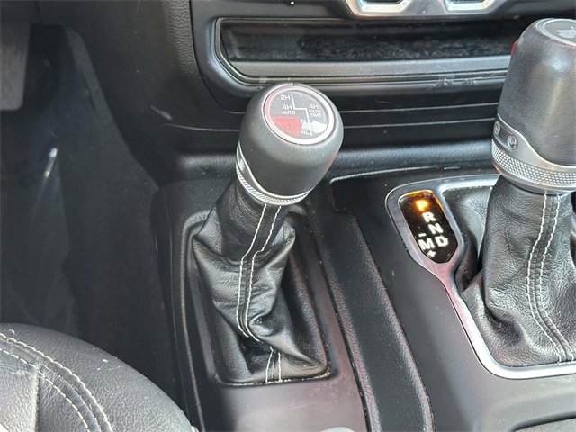 Used 2023 Jeep Wrangler Unlimited Sahara image 23