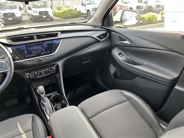 Used 2023 Buick Encore GX Select w/ Sport Touring Package image 17