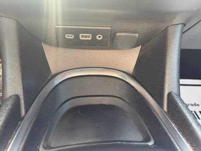 Used 2021 Chevrolet Malibu LT FWD image 19