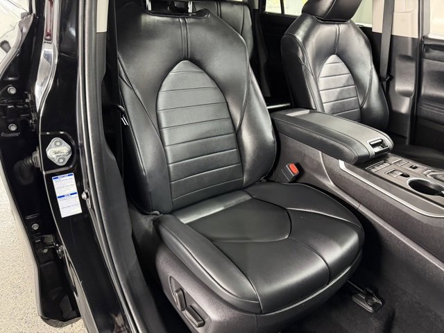 Used 2022 Toyota Highlander XLE image 25