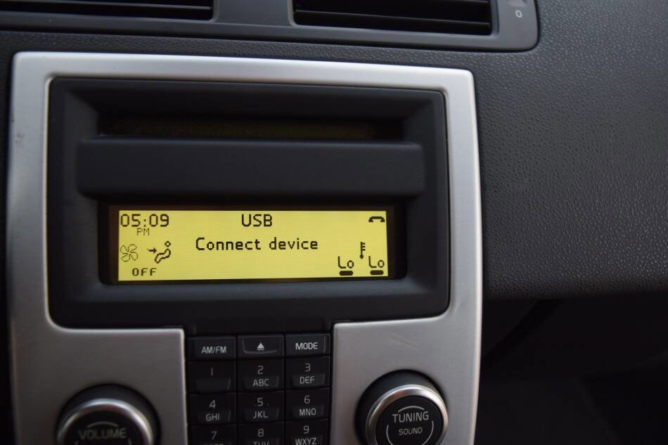 Used 2011 Volvo V50 T5 image 62