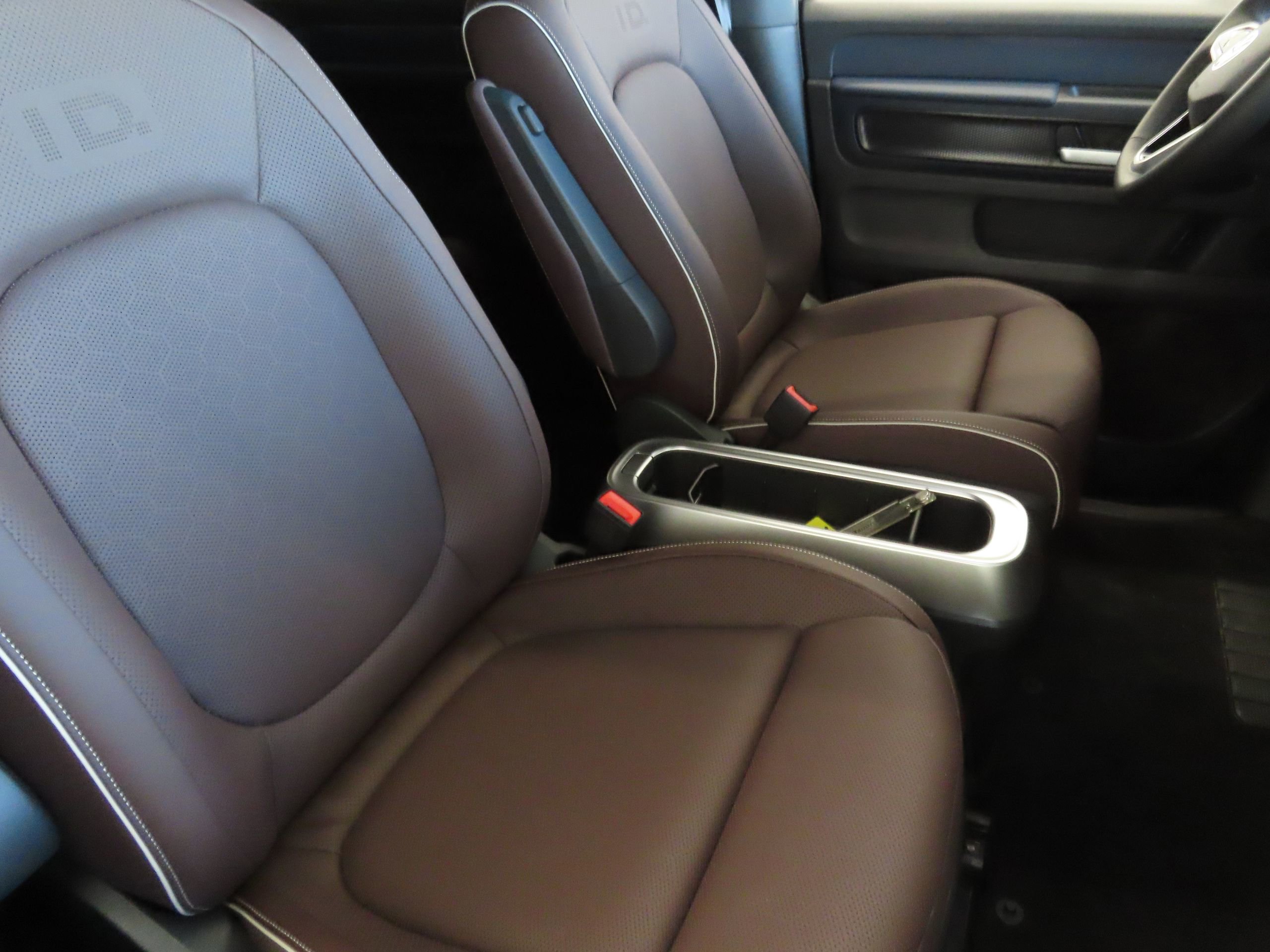 New 2025 Volkswagen ID. Buzz Pro S image 28