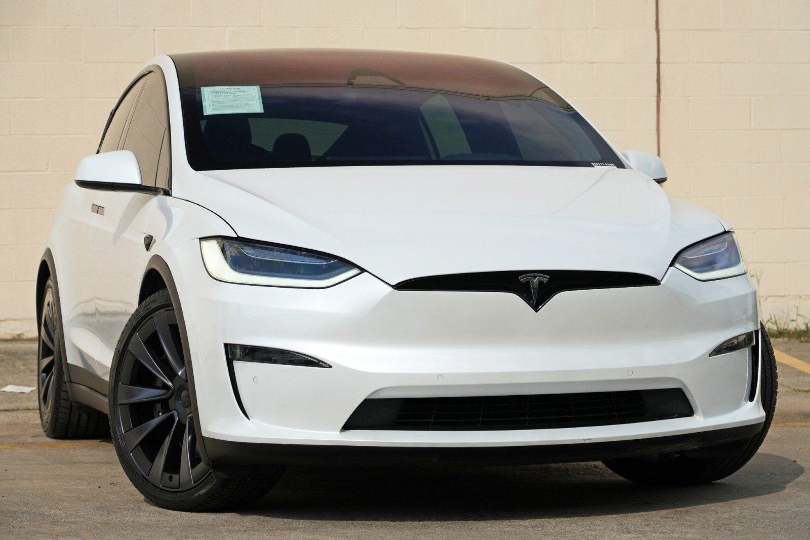 Used 2022 Tesla Model X Plaid AWD/4WD image 4