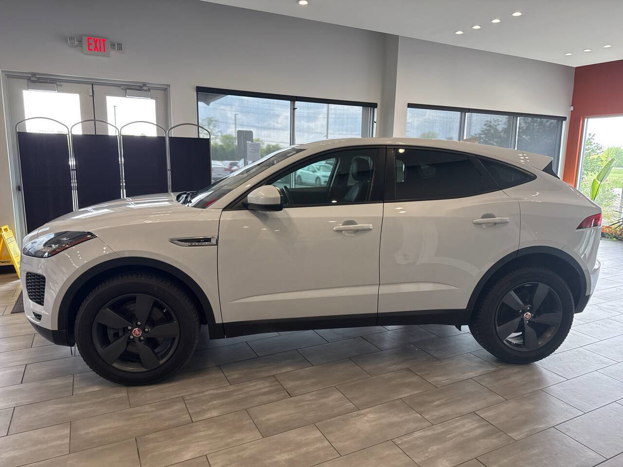 Used 2019 Jaguar E-PACE S image 4
