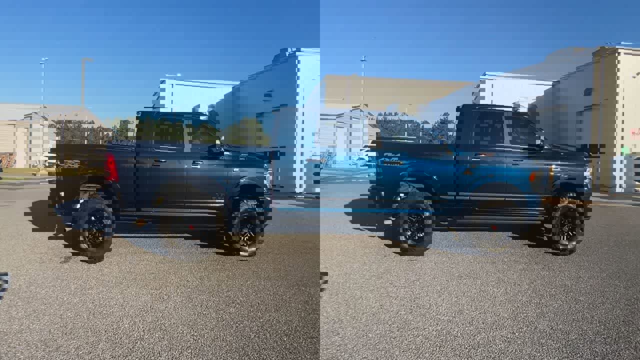 Used 2022 RAM 2500 Limited w/ Towing Technology Group image 9