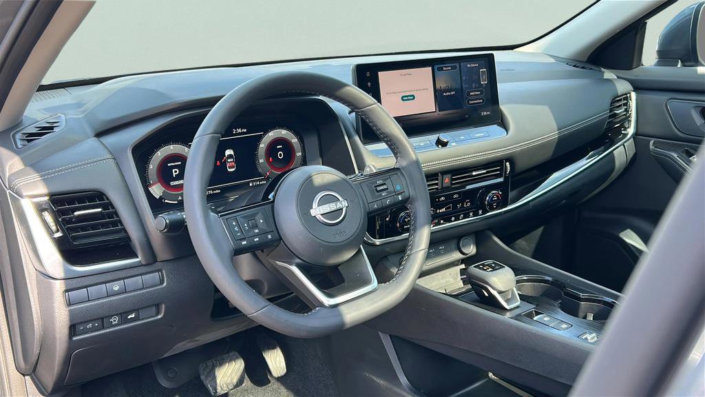 Used 2024 Nissan Rogue SL w/ SL Premium Package image 21